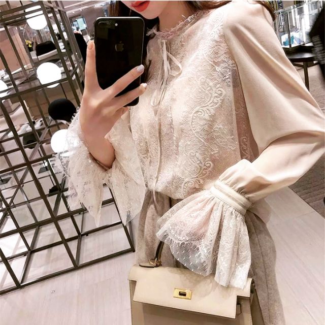 Áo sơ mi ren tay cách điệu
