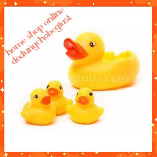 Set vịt mẹ con chip chip thả chậu tắm(có còi kêu )