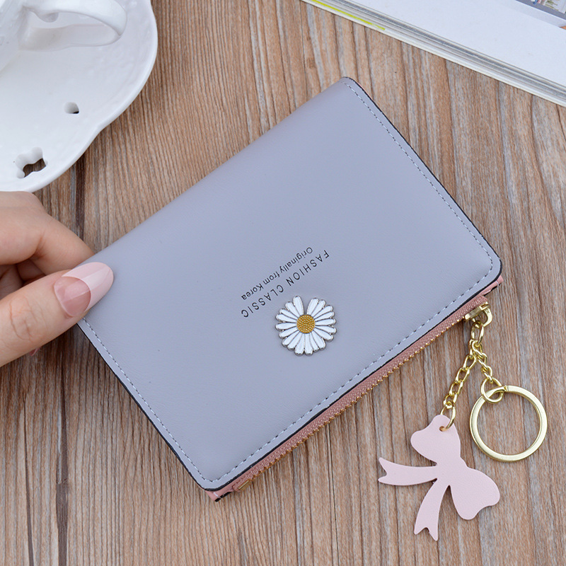 Ví ngắn đựng thẻ trang trí hoa cúc thiết kế khóa kéo tiện lợi thời trang cho nữ | BigBuy360 - bigbuy360.vn