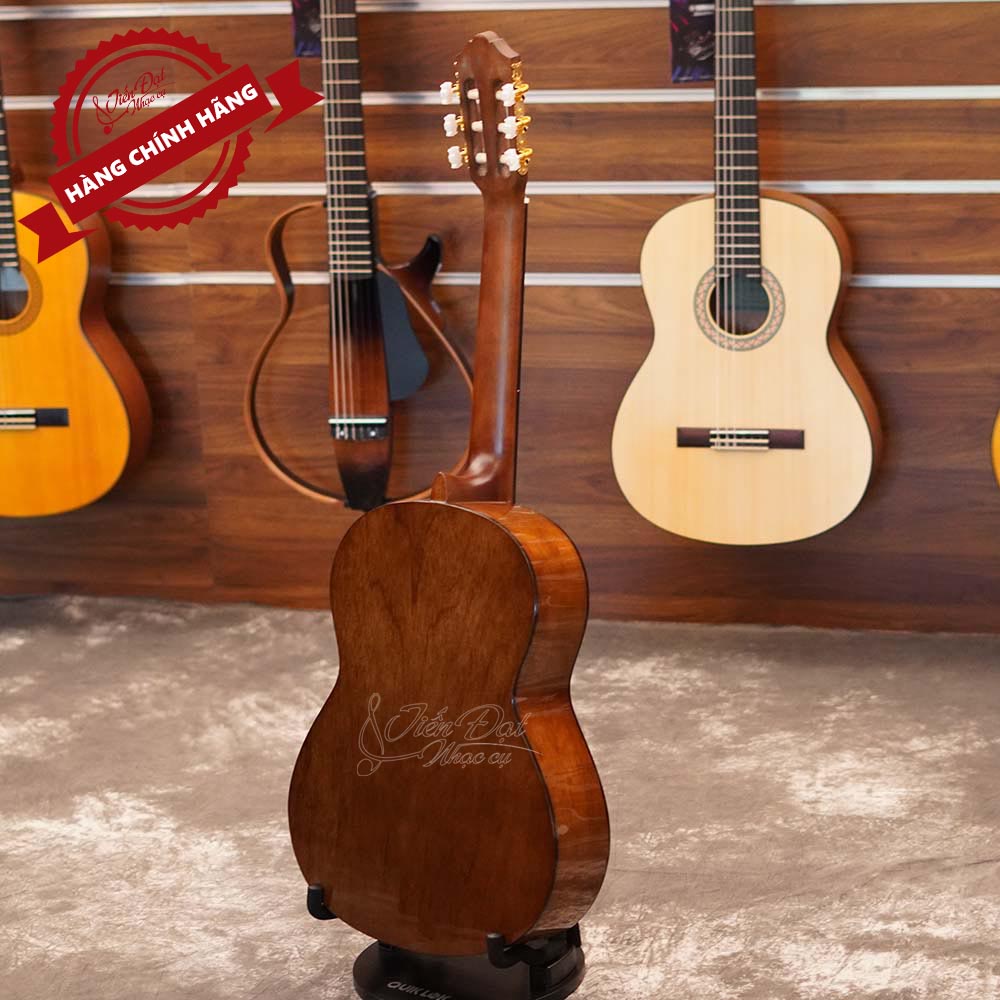 Đàn Guitar Classic Yamaha C70 Thuộc Dòng Cổ Điển, Kích Thước Lớn, Phù Hợp Cho Người Mới Bắt Đầu