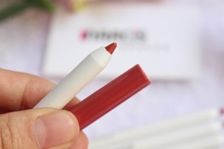 Chì kẻ môi Colourpop Lip Pencil