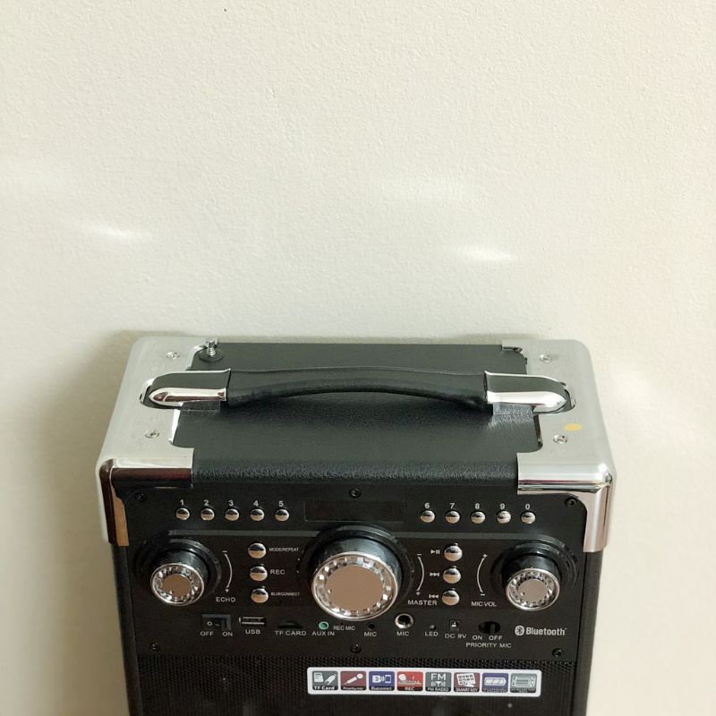 Loa Karaoke Bluetooth S8 Tặng 1 Mic Không Dây