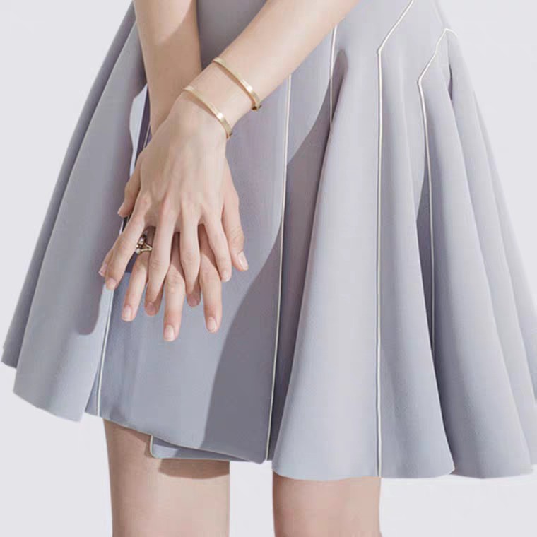 Đầm xoè nữ cổ vest màu xám | BigBuy360 - bigbuy360.vn