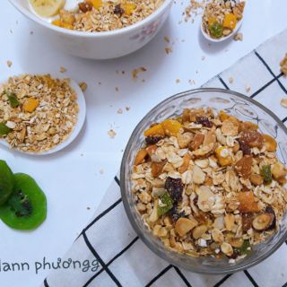 Ngũ cốc mix hoa quả giảm cân Granola