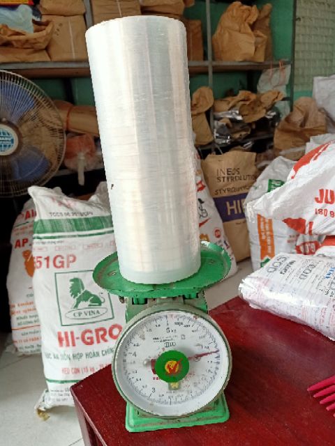 Màng Bọc PE Cuốn Hàng,Cuốn Bụng Giảm Béo Ngang 25cm,Nặng 2,5kg lõi nặng 0,4kg