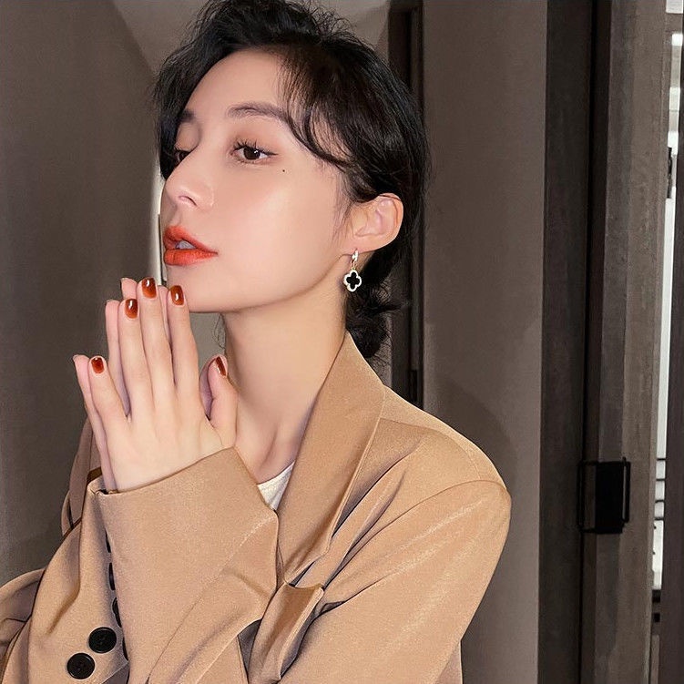 Bông Tai Hình Cỏ Bốn Lá Đính Đá Lấp Lánh Phong Cách Mới 2022 Thời Trang Cho Nữ