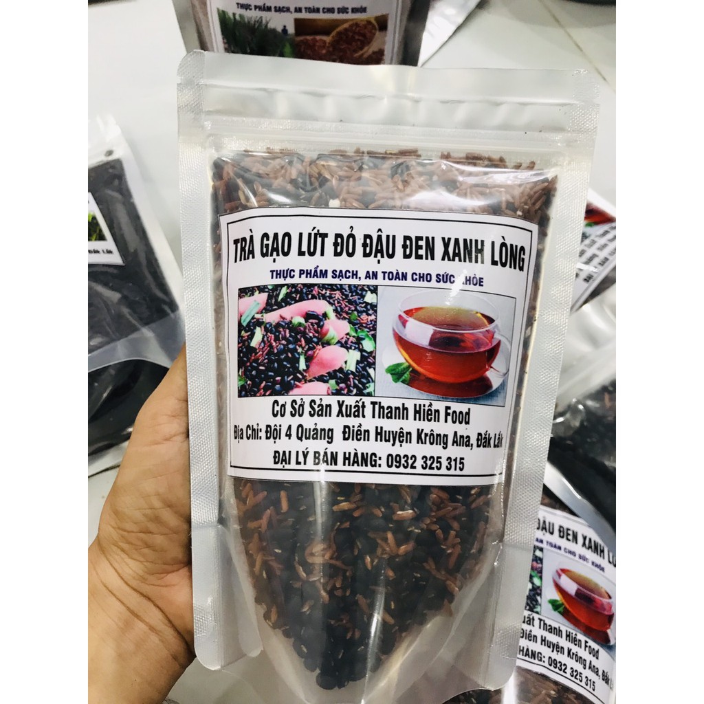 Trà gạo lứt đậu đen xanh lòng 500gr, loại đậu đen quê hạt nhỏ.