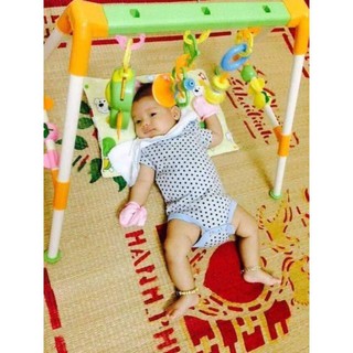 Kệ vẹt chữ a có nhạc cho bé.