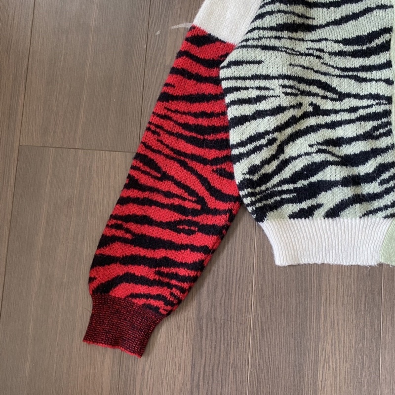 Áo cadigan hoạ tiết sọc beo 2hand