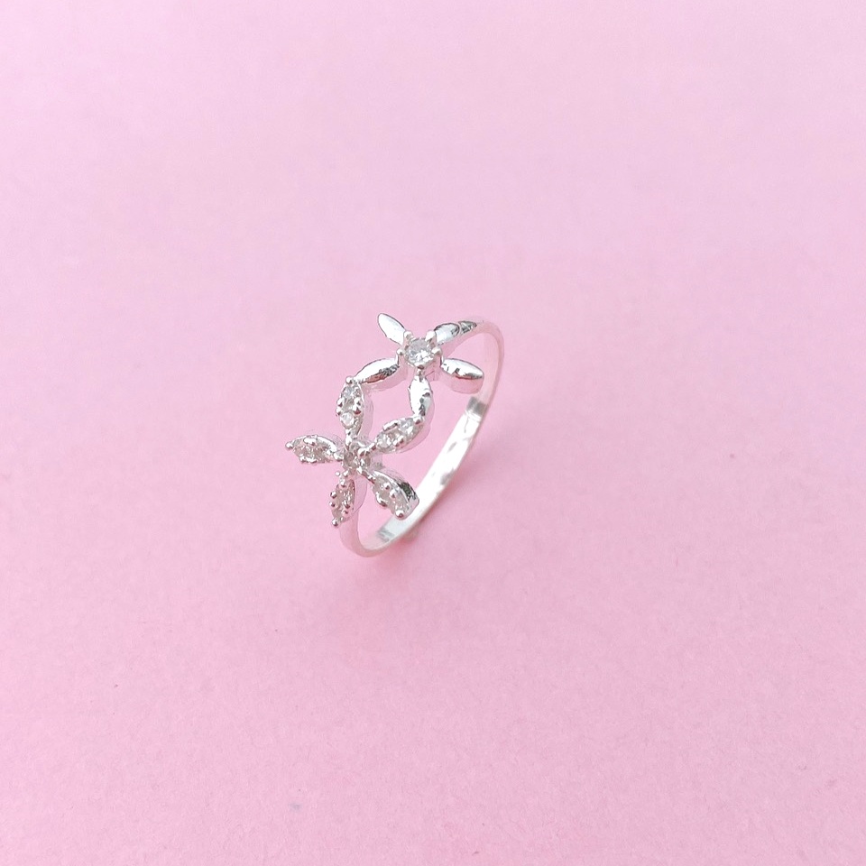 Nhẫn bạc nữ mặt hoa 5 cánh đính đá, Nhẫn nữ chất liệu bạc ta sang trọng