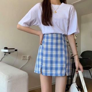 Chân váy kẻ sọc hàn xẻng