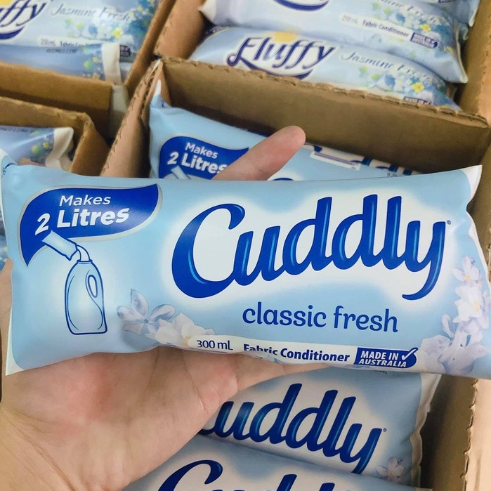 Nước Xả Vải Đậm Đặc Cuddly 300ml