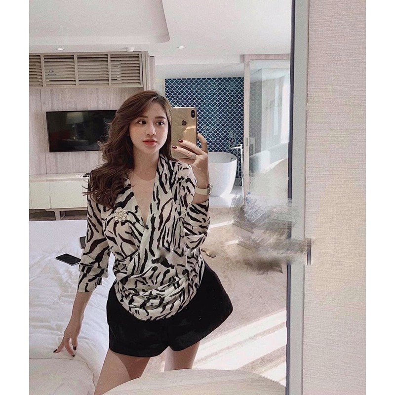 ÁO SƠ MI LỤA CỔ ĐỔ