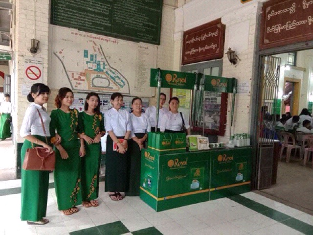 Trà sữa Myanma Royal 1 bịch 30 gói | BigBuy360 - bigbuy360.vn