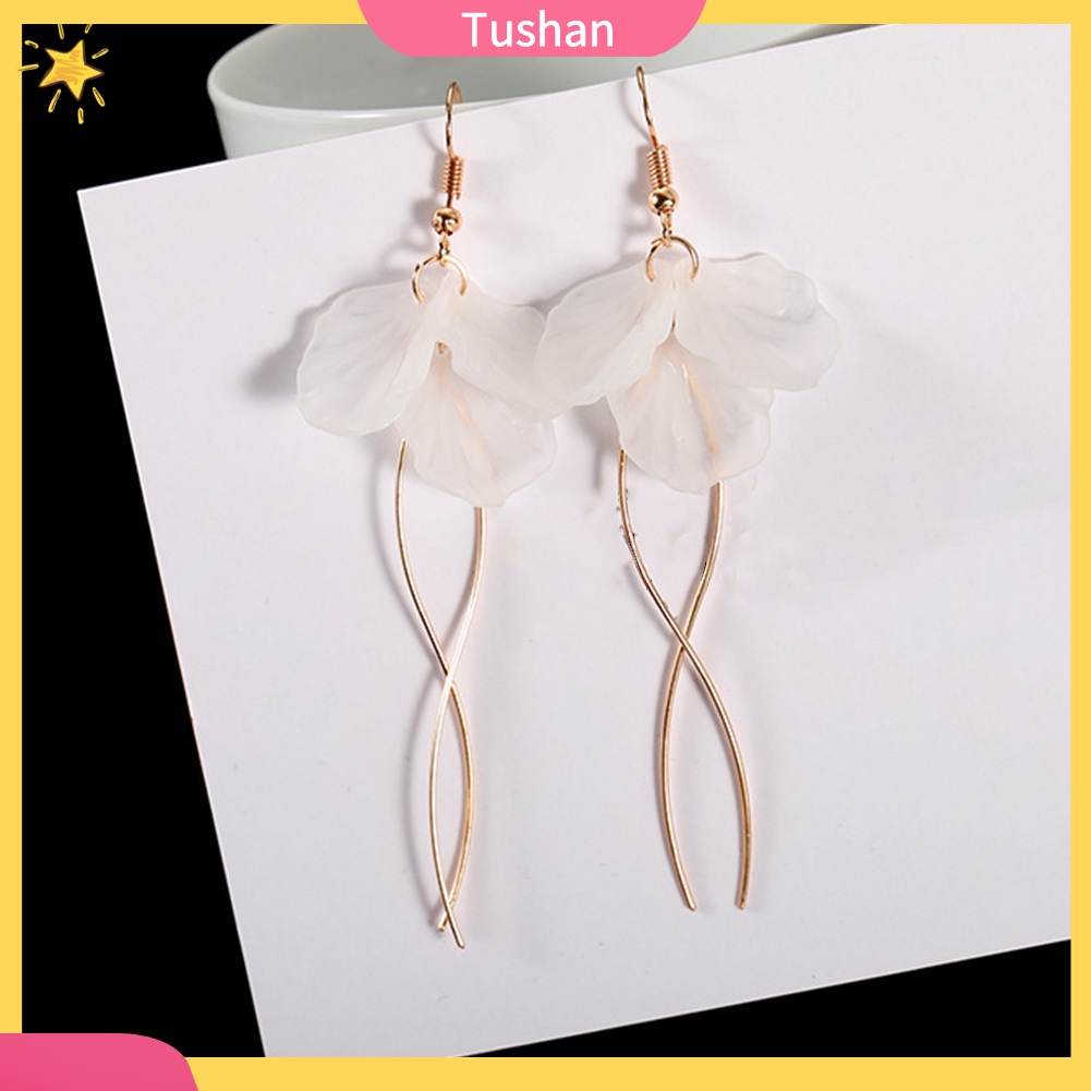 Khuyên tai nữ trang dáng dài tạo hình hoa xinh xắn
