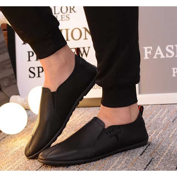 Giày nam slip on chỉ giữa mũi tháp da SM052