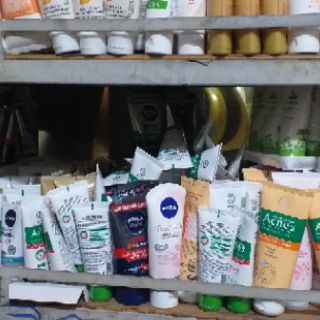 Sửa rửa mặt acnes mụn nhỏ