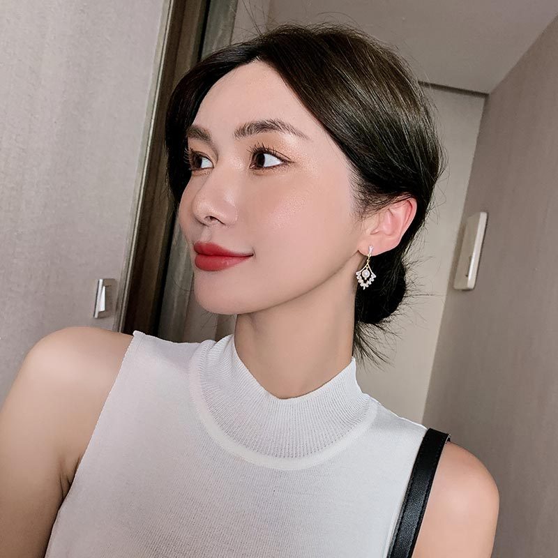 Bông tai đính ngọc trai Zircon hình thoi đơn giản mẫu mới 2020 cho nữ