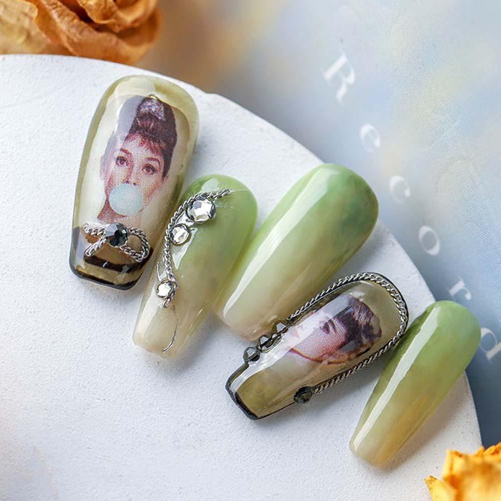 Miếng Dán Trang Trí Móng Tay 3D Hình Cún Cưng Hepburn Dễ Thương DIY