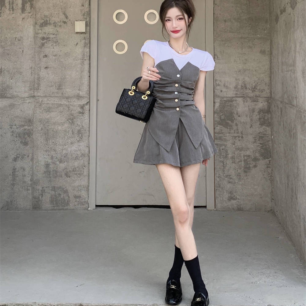 Set quần short và áo kiểu ngắn tay thời trang mùa hè 2022 xinh xắn cho nữ
