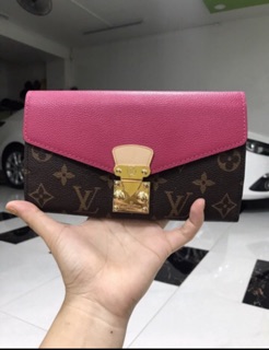 Túi Lv xịn xò (ảnh chụp thực đâuf tiên)