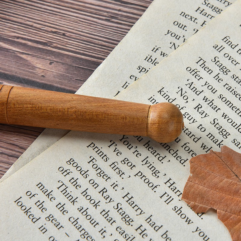 Dụng cụ massage chân thư giãn bằng gỗ