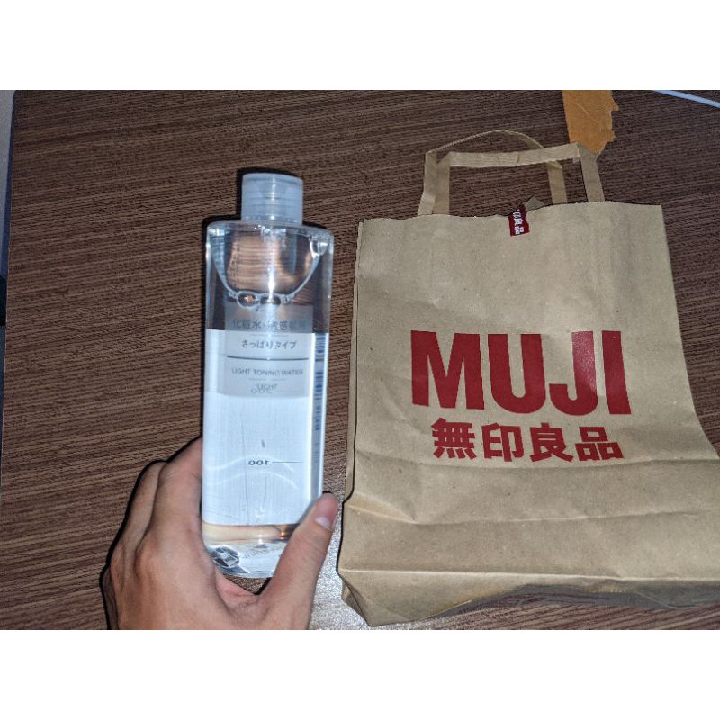 nước hoa hồng muji 400ml  100% chính hãng được mua trực tiếp tại store quận 1