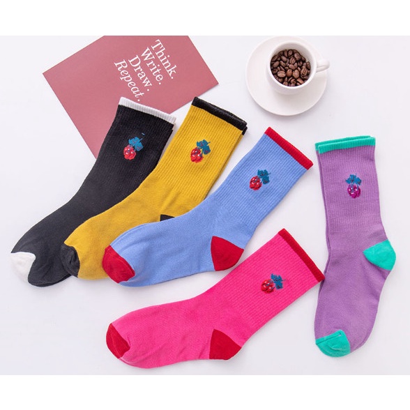 Vớ Tất Nữ cao cổ họa tiết trái cây phong cách trẻ trung, dễ thương và xinh xắn