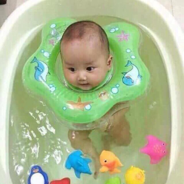 Phao cổ bơi cho bé