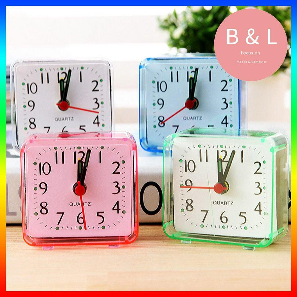 Đồng Hồ Báo Thức Để Bàn Hình Vuông Pha Lê Sang Trọng