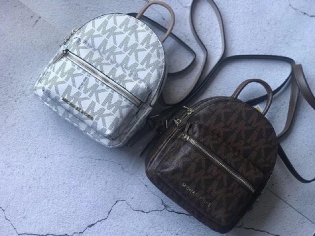 Balo Michael Kors khoá trước ngang hoạ tiết MK size 20