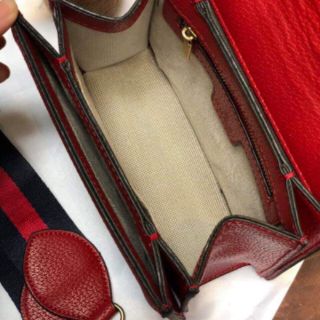 Túi Gucci ong