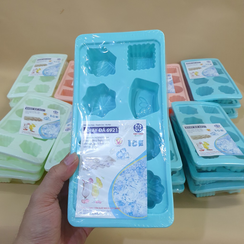 Khay Làm Đá Loại 8 Viên Chất Liệu Nhựa Dẻo Cao Cấp Không Độc Hại - Chính Hãng Công Ty Nhựa Việt Nhật