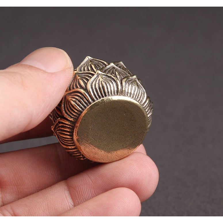 Thác khói trầm hương mini 🎁FREESHIP 🎁 Thác khói bằng đồng hình đôi tay đỡ bông hoa sen - Lư Trầm