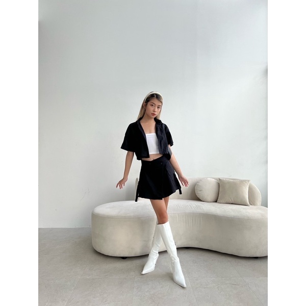 Chân váy Roe skirt  điệu đà với thiết kế váy wrap,túi hộp 2 bên hông phong cách tiện lợi
