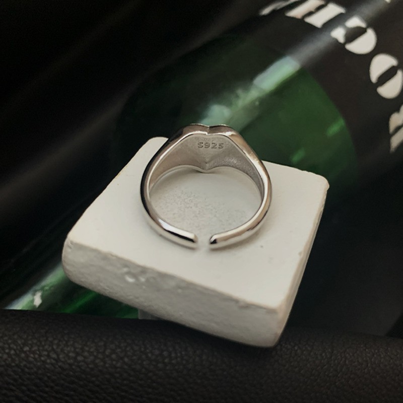 Nhẫn có thể tùy chỉnh kích cỡ thiết kế đơn giản