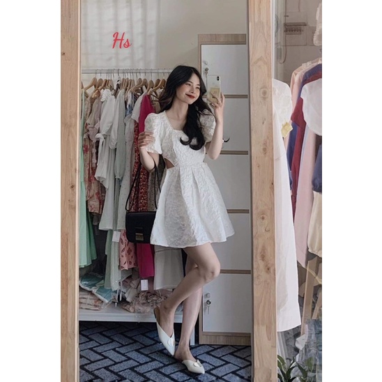 Váy xốp cổ ren khoét eo HS6