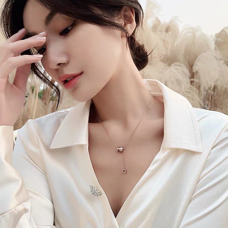 Dây chuyền thép titan mặt chữ số la mã thiết kế đơn giản dễ phối đồ phong cách Hàn Quốc