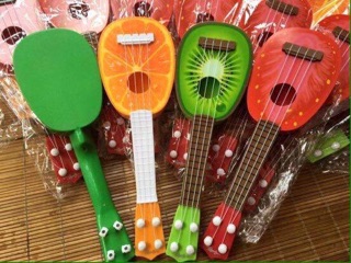 Đàn guitar hoa quả cho bé