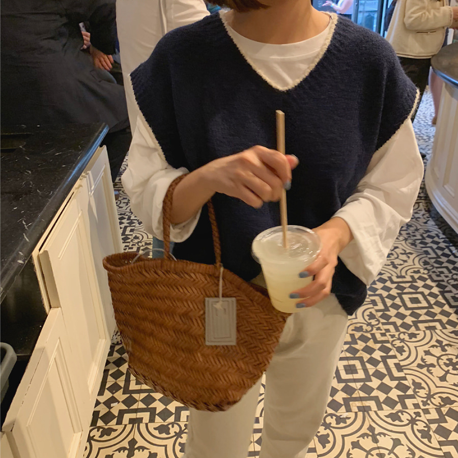 Áo sơ mi và áo khoác không tay thiết kế thoải mái thời trang xinh xắn | BigBuy360 - bigbuy360.vn