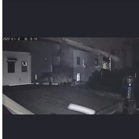 Camera yoosee ngoài trời 4 râu, 20 đèn,xoay ,đàm thoại 2 chiều - Camera yoosee 3.0 Mpx ban đêm có màu | BH 12 Tháng