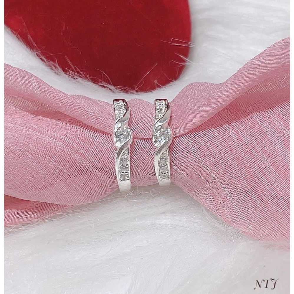 Nhẫn đôi nhẫn cặp tình yêu bạc ta mặt đá xoắn sang trọng - Kho sỉ bạc Nhất Linh