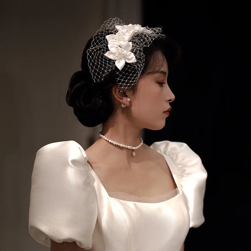 Mũ trùm đầu đính hoa phong cách Mori Retro 4.vn cho cô dâu