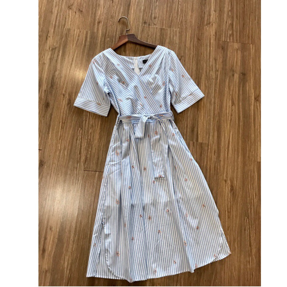 Đầm kẻ sọc Topshop Striped Midi Dress with Belt