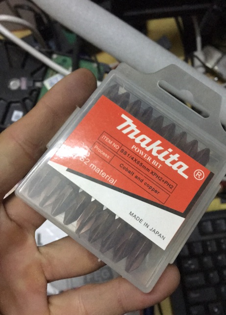 Hộp 10 đầu bắn vít makita