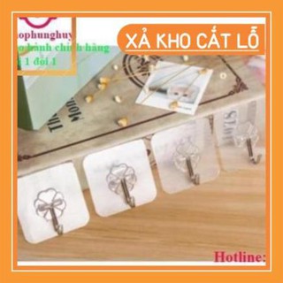 Móc treo đồ thần thánh