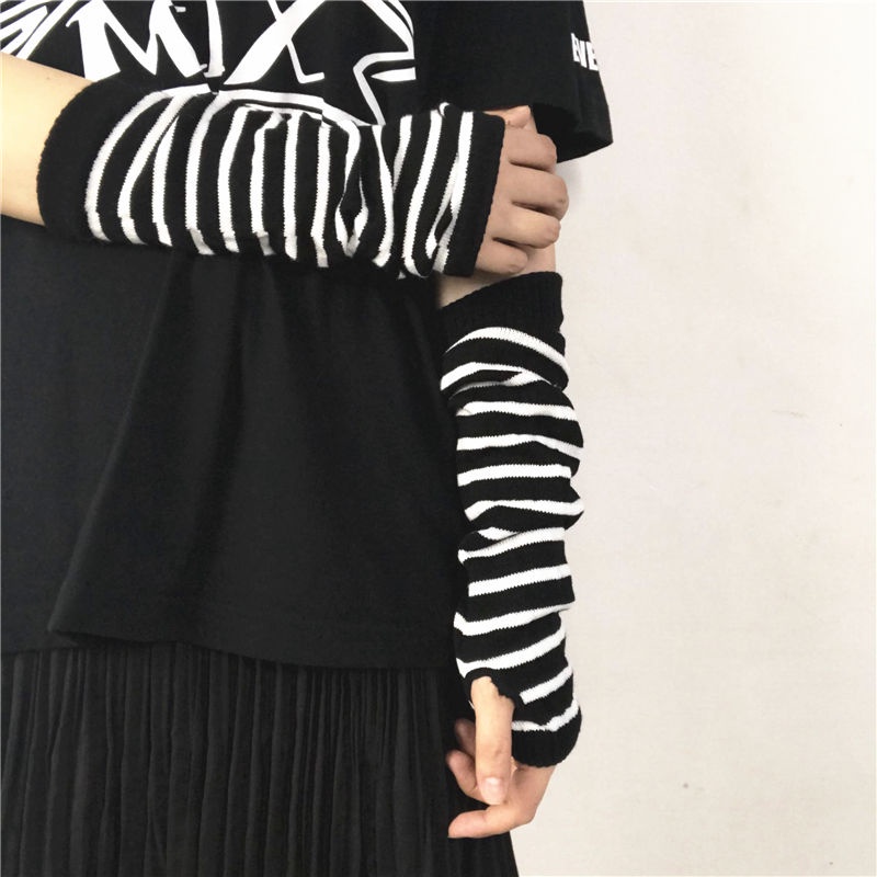 Găng Tay Len Hở Ngón Thời Trang Cho Nữ