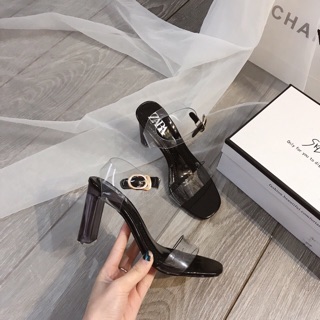 Sandal zara quai trong