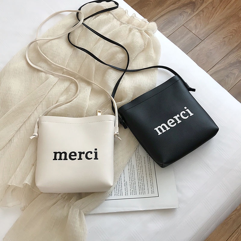 (FREE SHIPPING) 山东人234 Shouder bag tote bag 2021 Túi Đeo Vai Đựng Điện Thoại Mini 2021 Thời Trang Mùa Hè Dễ Thương