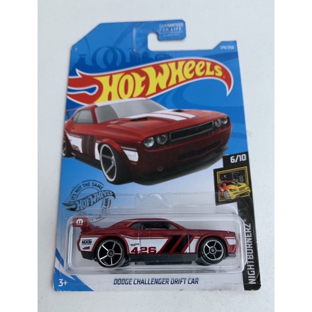 Xe Hot Wheels Dodge Challenger Drift Car